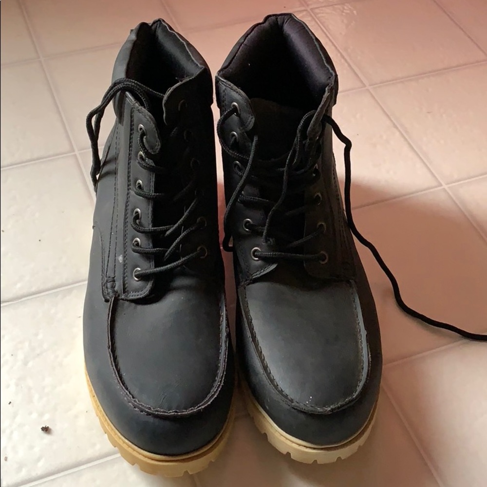 High top boot - Picture 2 of 4